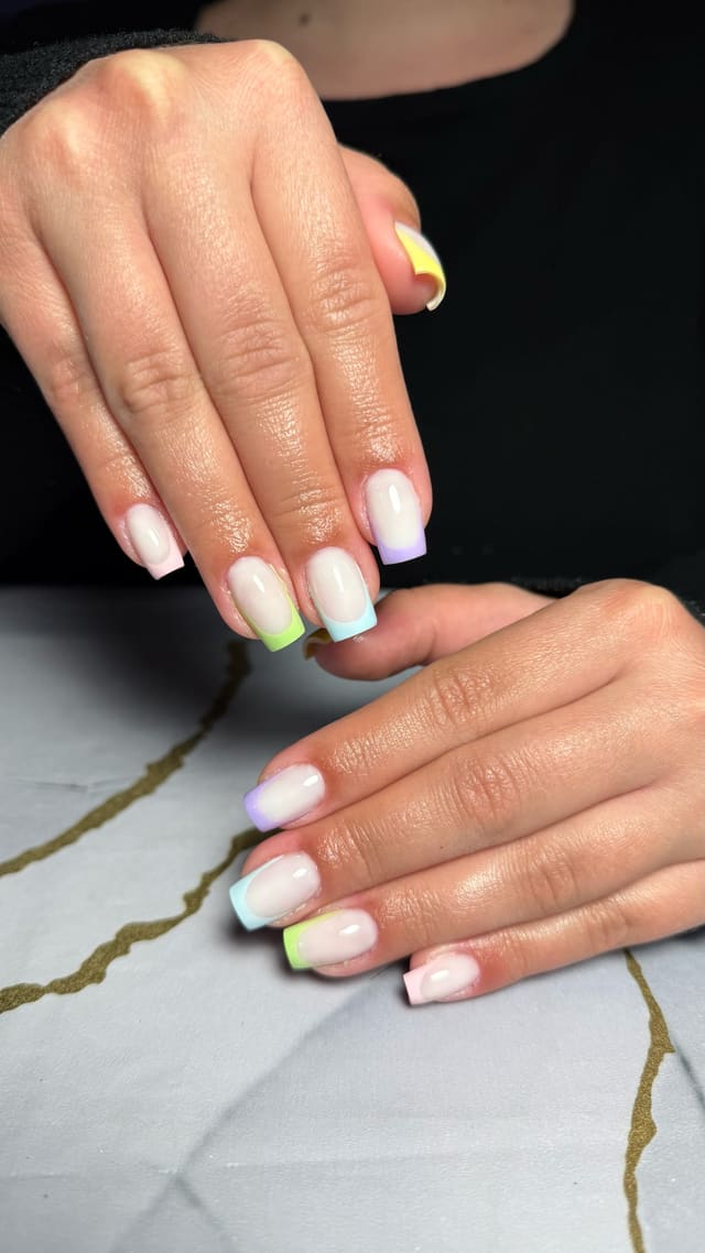 Nail art de printemps pastel par Andysun Beauty